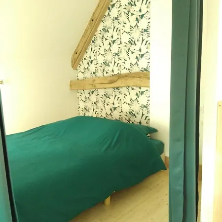 Le Moulin De La Baleine, Au Calme, En Pleine Nature Holiday home La Baleine