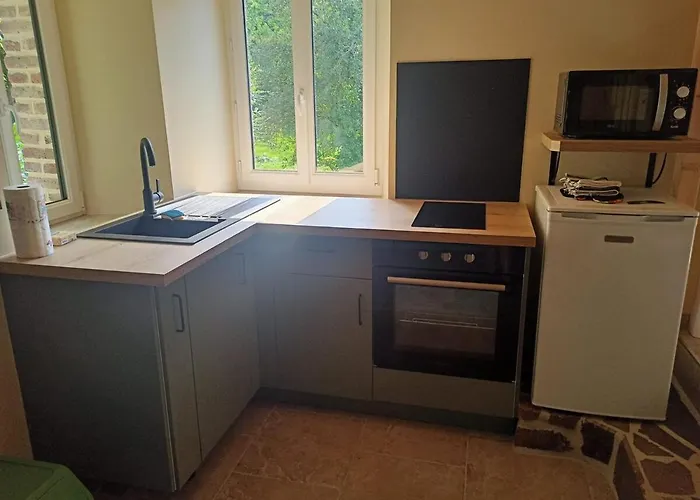 Le Moulin De La Baleine, Au Calme, En Pleine Nature Casa de Férias La Baleine