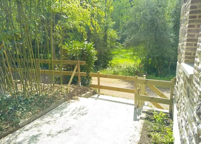 Le Moulin De La Baleine, Au Calme, En Pleine Nature * La Baleine