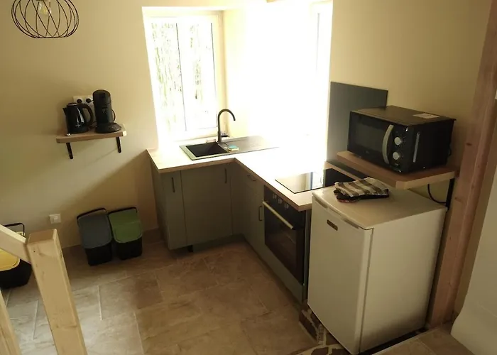 Le Moulin De La Baleine, Au Calme, En Pleine Nature Casa de Férias